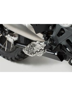 Podnóżki EVO SW-MOTECH BMW/ Triumph (wybrane modele) srebrne