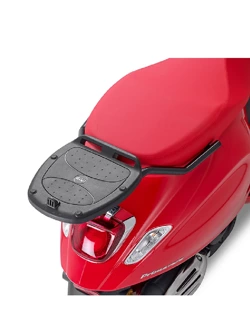 Stelaż GIVI pod kufer centralny Monolock® Vespa Primavera 50-125-150 (14-), Sprint 50-125-150 (14-)