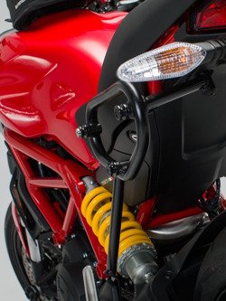 Zestaw stelaży SLC Legend Gear SW-MOTECH do sakw bocznych LC1/ LC2 Ducati Monster 1200/ S [17-], Monster 821, Supersport / S 937 [17-] - [na prawą i lewą stronę]