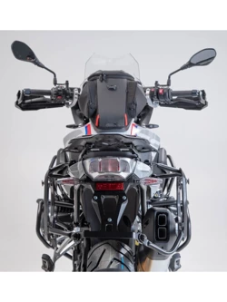 Zestaw: kufry boczne DUSC L + kufer centralny DUSC M + stelaże PRO + stelaż Adventure-Rack SW-Motech BMW R 1250 GS (18-) [poj.: 1 x 33l + 2 x 41l]