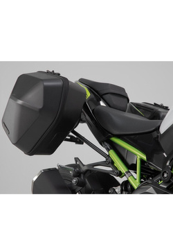 Zestaw: kufry boczne plastikowe Urban ABS + stelaże SLC Sw-Motech Kawasaki Z900 (16-) [pojemność: 2 x 16,5l]