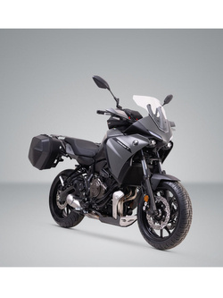 Zestaw: kufry boczne plastikowe Urban ABS + stelaże SLC Sw-Motech Yamaha MT-07 Tracer / Tracer 700 / Tracer (16-) ,Tracer 7 / GT (21-) [pojemność: 2 x 16,5l]