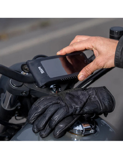 Zestaw na motocykl: uniwersalny wodoodporny pokrowiec na telefon SPC+ (magnetyczny) + uchwyt na kierownicę Sp Connect 