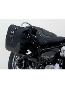 Zestaw sakw bocznych LEGEND GEAR LC2 ze stelażami SW-MOTECH do Triumph Bonneville Speedmaster (20-) [pojemność: 2 x 13,5 L]