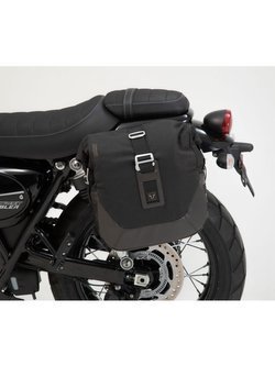 Zestaw: sakwa boczna LEGEND GEAR LC2 na lewą stronę + stelaż SLC SW-MOTECH do Triumph Street Scrambler (18-)